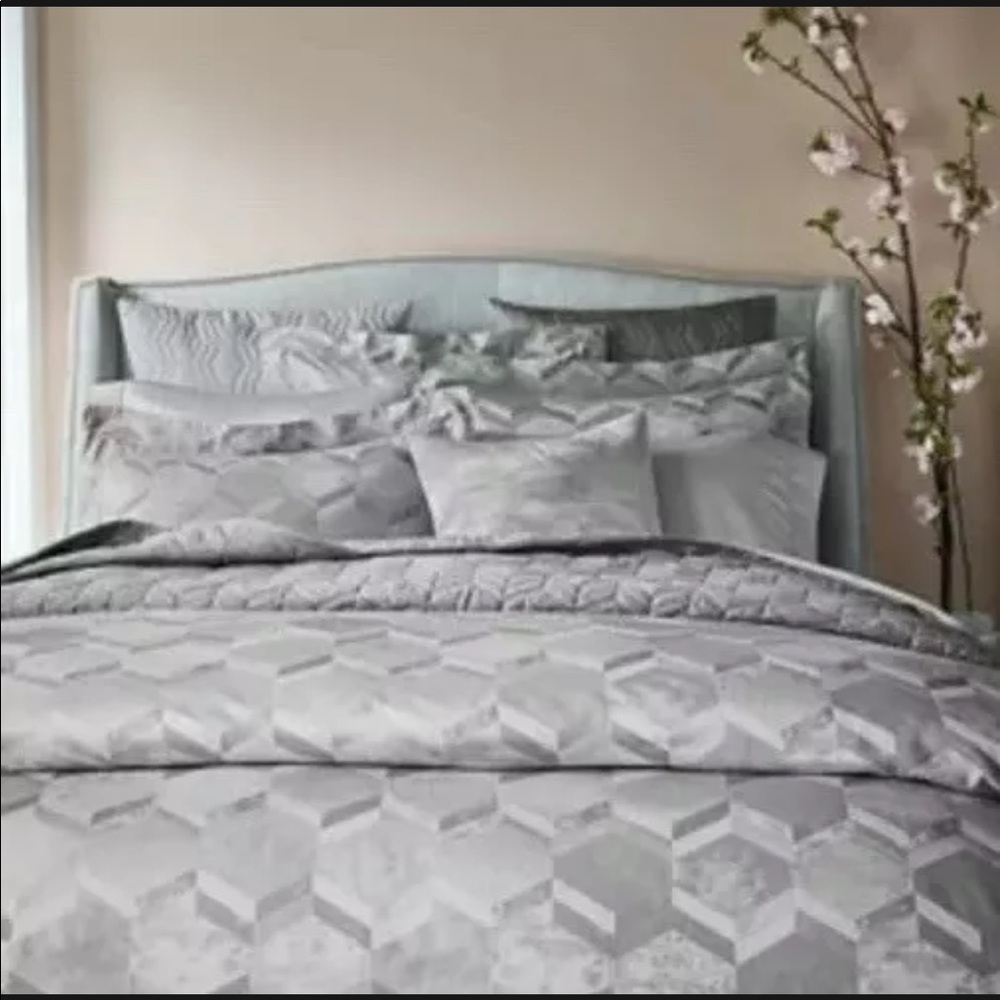 NEW Frette Dolomites Sham, Standard, Cotton Jacquard
